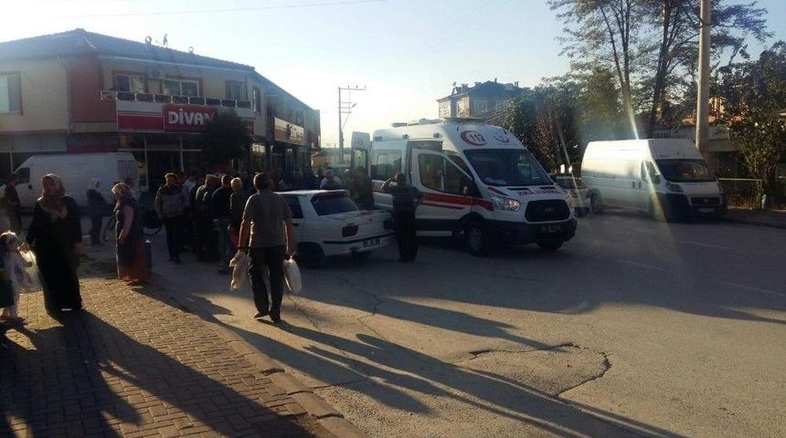 Otomobil İle Motosiklet Çarpıştı: 1 Yaralı