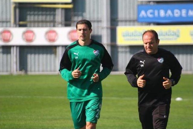 Bursaspor'da Emre Taşdemir Sevinci