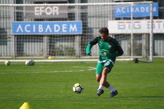 Bursaspor'da Emre Taşdemir Sevinci