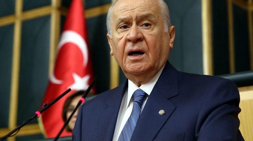 Bah&ccedil;eli&rsquo;den, Abd&rsquo;nin Vize Kararına Kızılderili G&ouml;nderme