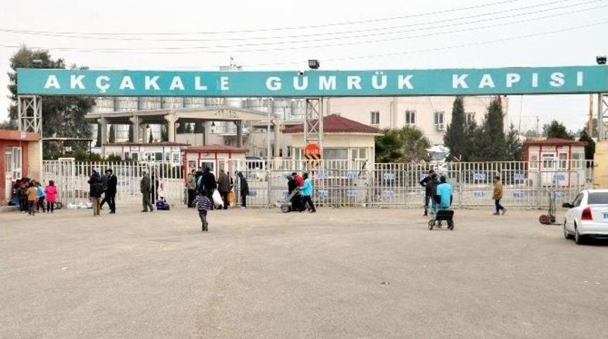 D&uuml;nya Basını &Uuml;&ccedil; G&uuml;nd&uuml;r Ak&ccedil;akale&rsquo;de