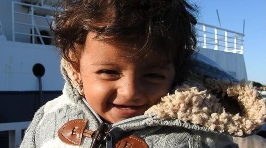 Lastik Botta 54 Suriyeli Yakalandı; Çocuklar Uyuyakaldı