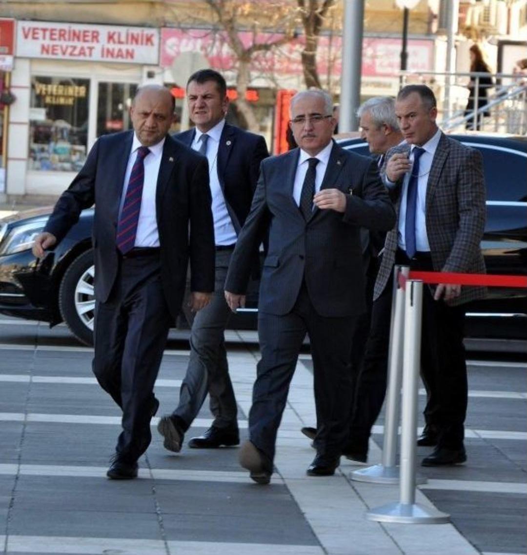 Bakan Işık&rsquo;tan Vali Tuna&rsquo;ya Ziyaret