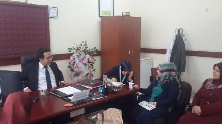 Ak Parti Dinar Kadın Kollarından Protokole Ziyaret