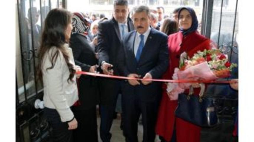 Bbp Kadınlar Kolu Genel Merkezi A&ccedil;ıldı