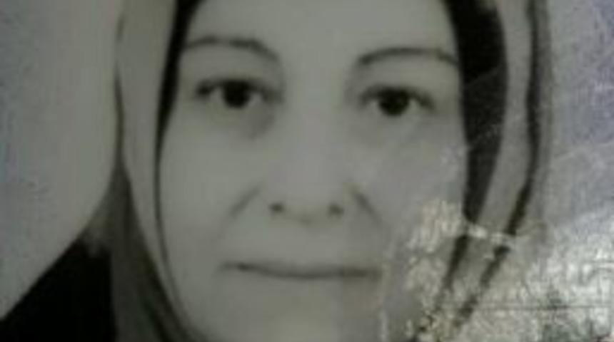 Eşinden Şiddet G&ouml;rd&uuml;, Evden Ka&ccedil;tı, &Ccedil;ocukları Tarafından &Ouml;ld&uuml;r&uuml;ld&uuml;