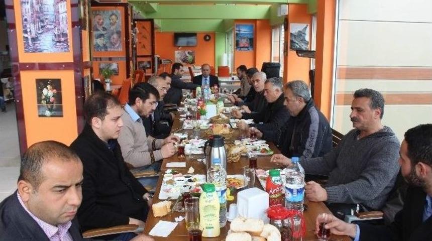 Ak Parti İl Başkanı Toprak, Basın Mensupları İle Bir Araya Geldi