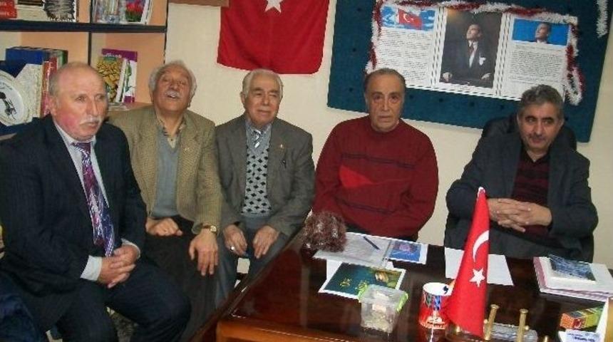 Şair Kadir Kaya&rsquo;nın &ldquo;duygu Seli&rdquo; İsimli Şiir Kitabı Yayımlandı