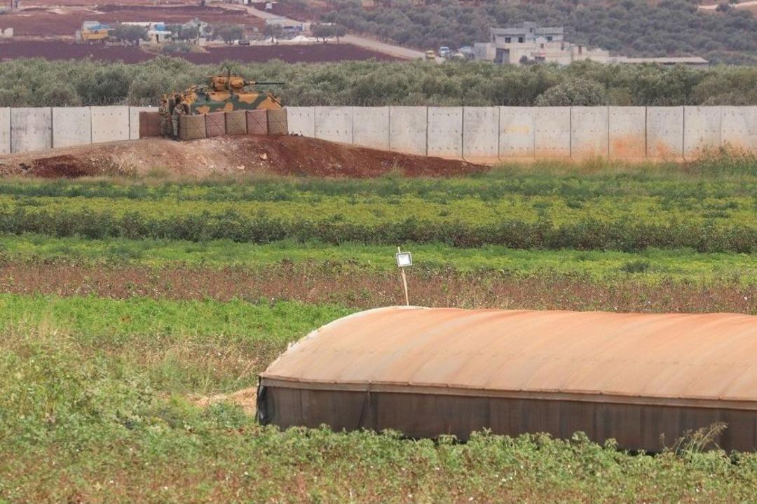 Bir Tarafta İ&ccedil; Savaş Diğer Tarafta Ge&ccedil;im Savaşı