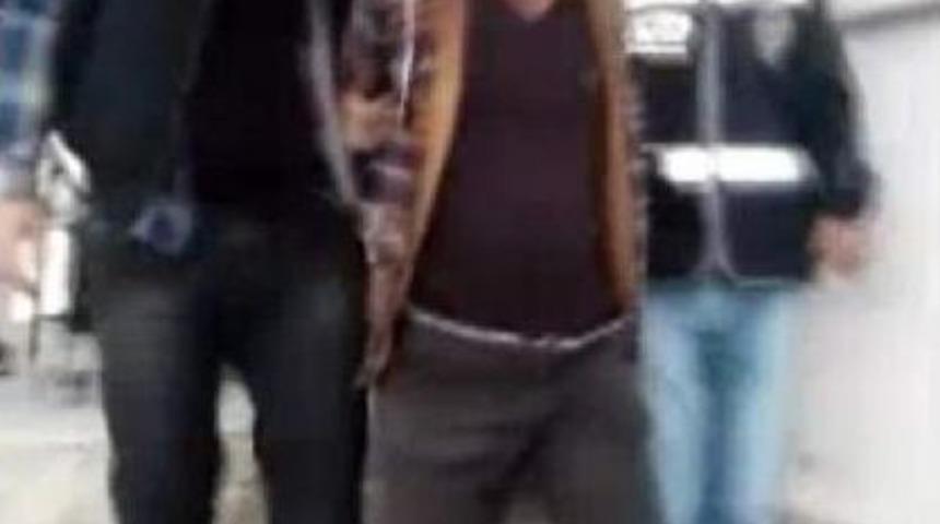 İzmir'de Ter&ouml;r Operasyonu: 7 G&ouml;zaltı