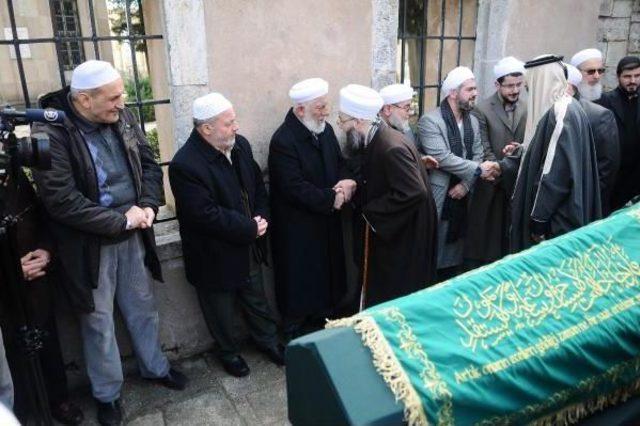 Fotoğraflar (3) // Başbakan Davutoğlu, İsmail Ustaosmanoğlu'nun Cenazesine Katıldı