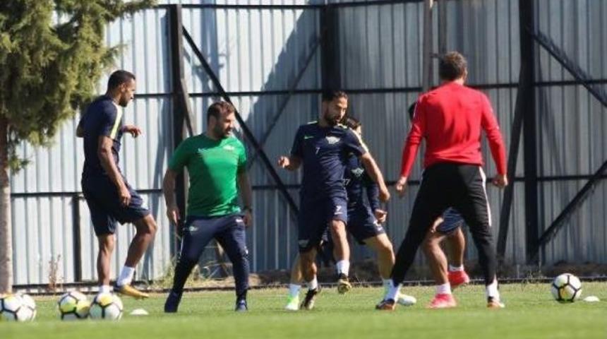 Okan Buruk: "yerliler Yarışacak"