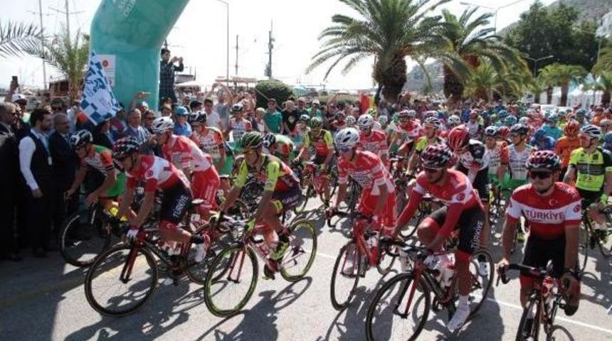 Cumhurbaşkanlığı Bisiklet Turu 'alanya-Kemer' Etabıyla Başladı