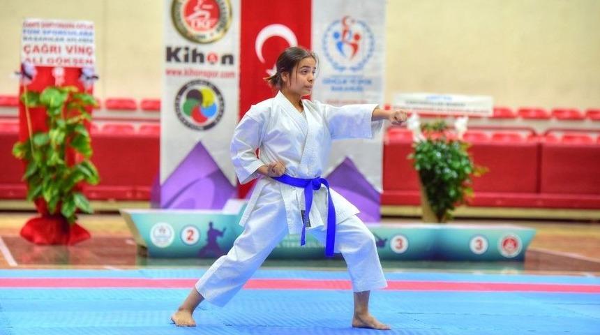 Osmaniye&rsquo;de Amat&ouml;r Spor Haftası Etkinlikleri Başladı