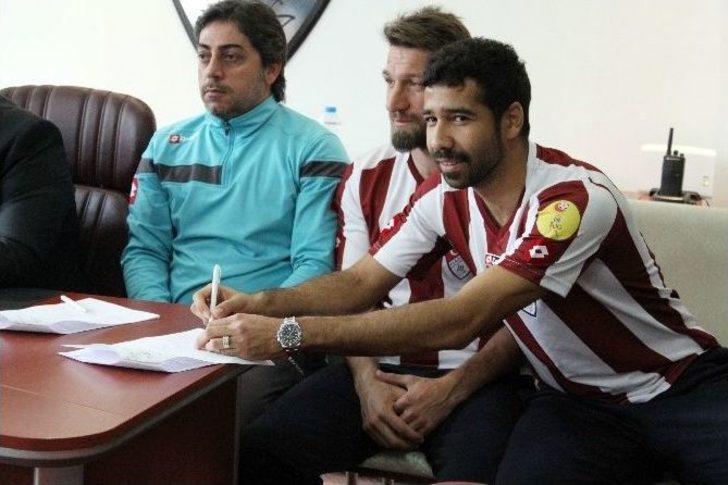 Elazığspor’da İmza Töreni G4