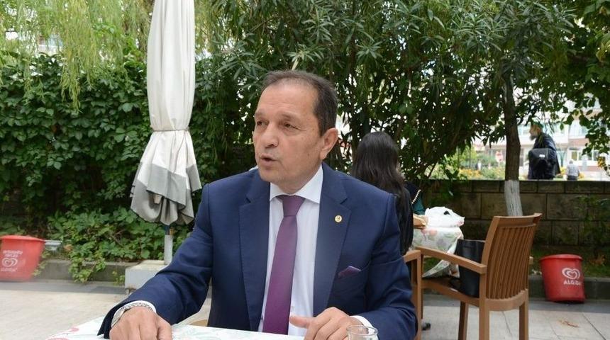 Sakarya Caddesi&rsquo;nde Dış Cephe &Ccedil;alışmaları