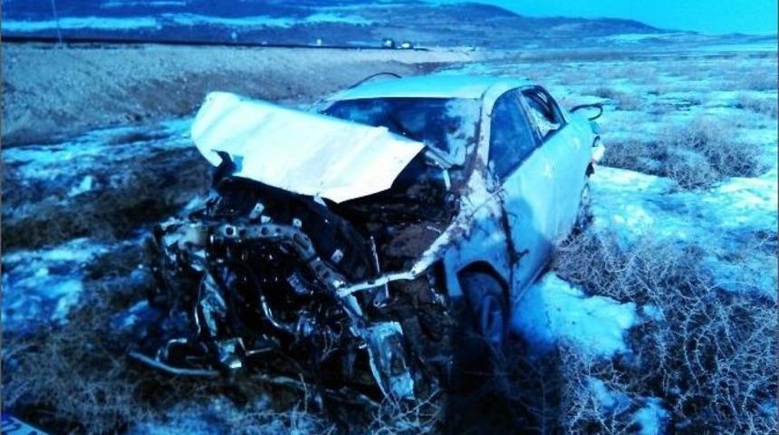 Adilcevaz&rsquo;da Otomobil Takla Attı: 2 Yaralı