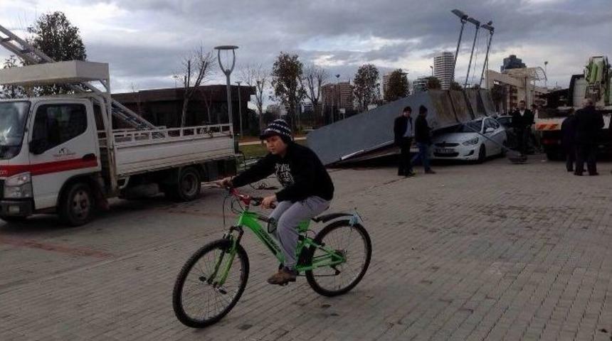 Dev Tabela Faciaya Teğet Ge&ccedil;ti