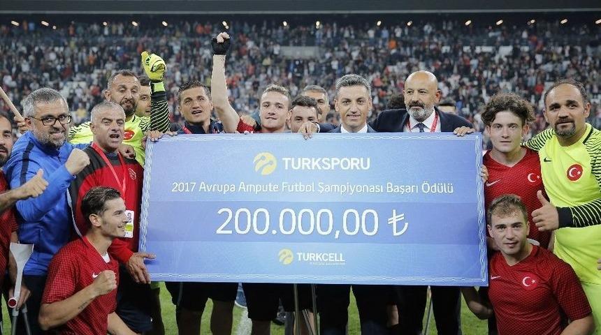 Ampute Milli Futbol Takımımız Bronzu, Altına &Ccedil;evirdi