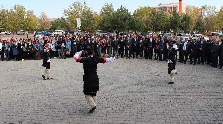 Kafkas &Uuml;niversitesi&rsquo;nde Kafkasya Halk K&uuml;lt&uuml;r&uuml; Kongresi