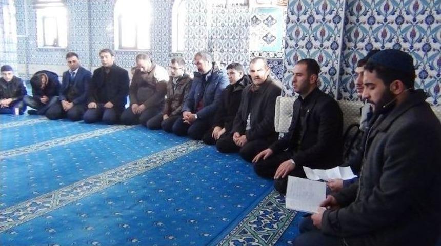 Merhume Tenzile Erdoğan İ&ccedil;in 5 Bin Yasin-i Şerif Bağışlandı