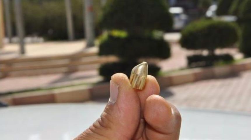 Otomobiline 'yorgun Mermi' Isabet Etti