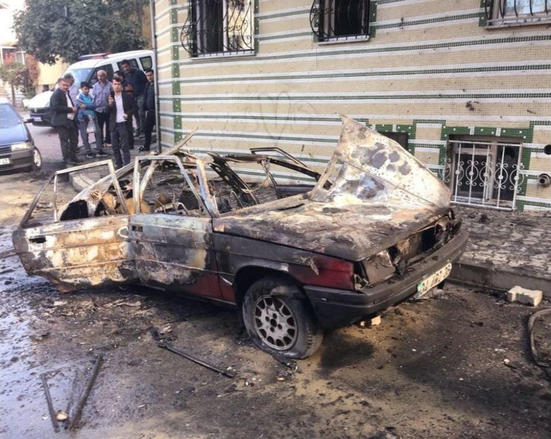 Kağıthane&rsquo;de Ara&ccedil; Bomba Gibi Patladı