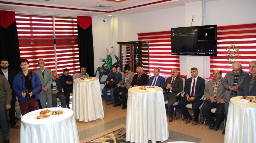 Akşehir&rsquo;de İşitme Engelliler İ&ccedil;in İşaret Dili İlmihali Projesi Start Aldı