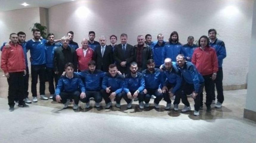 Kaymakam Ve Emniyet M&uuml;d&uuml;r&uuml;nden Ofspor&rsquo;a Ziyaret