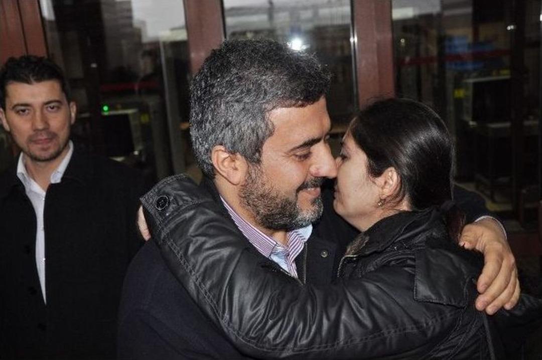 Serbest Kalan Polisler Dosyanın İ&ccedil;eriğinin Boş Olduğunu İleri S&uuml;rd&uuml;