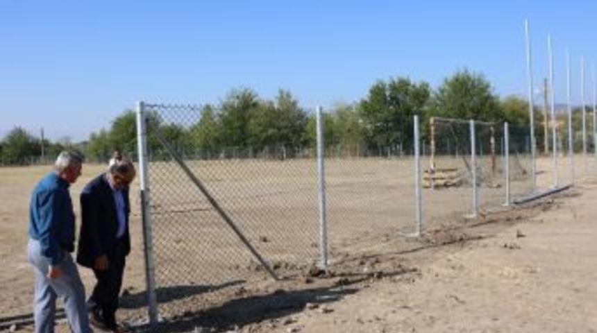 Yunusemre’de Spor Alanları Düzenleniyor