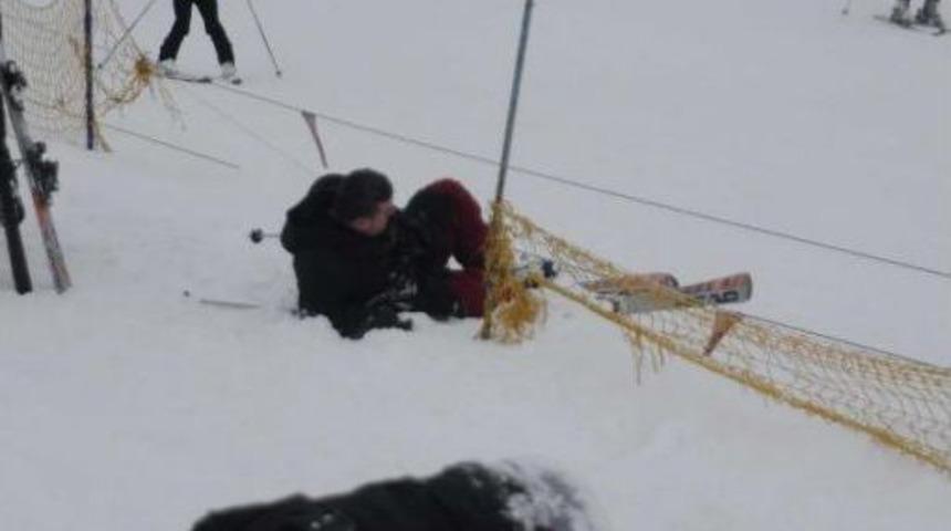 Uludağ'da D&uuml;şe Kalka Kayak Keyfi