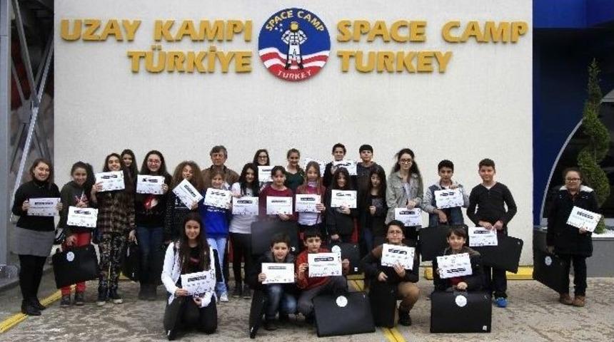 &Ouml;ğrenciler Uzay Kampını Gezdi