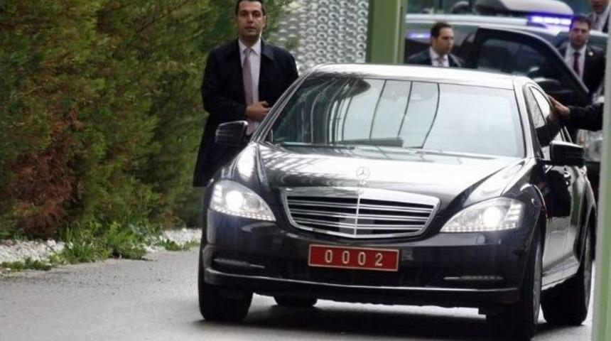 Başbakan Davutoğlu İzmir&rsquo;de