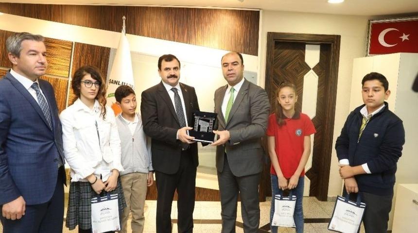 Belediye Başkanı &Ccedil;ift&ccedil;i, K&uuml;&ccedil;&uuml;k Bilim Adamları İle Buluştu