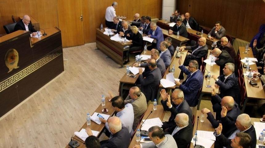 42 Madde Komisyondan Geçerek Meclise Havale Edildi