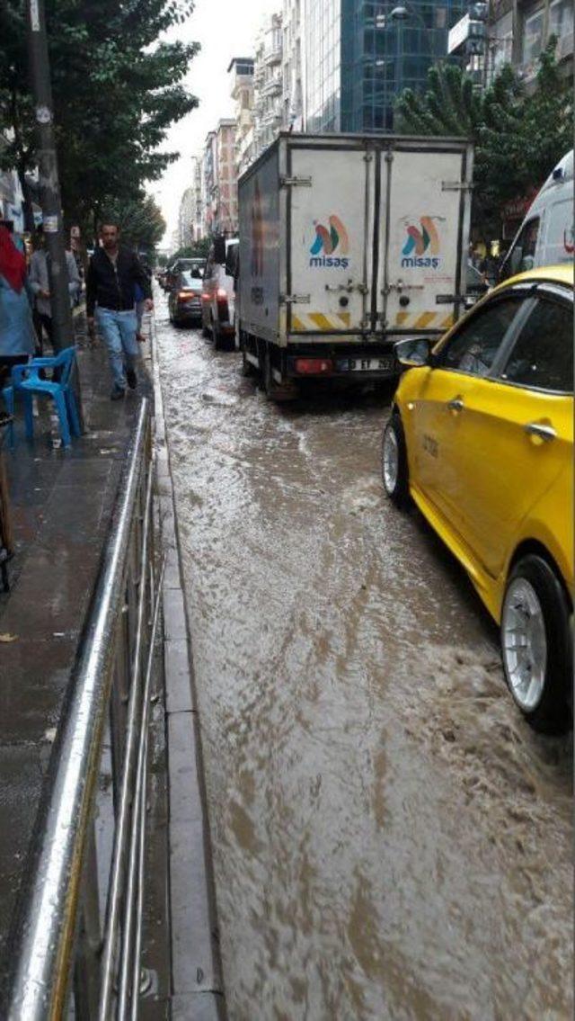 Elazığ'da Yağmur Etkili Oldu