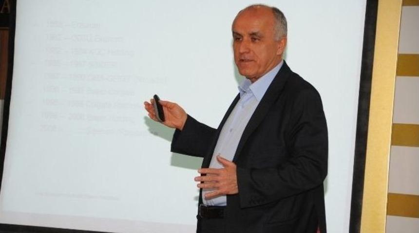 Akg&uuml;l: &ldquo;iş Hayatında Zeka İyi Y&ouml;netilmeli&rdquo;