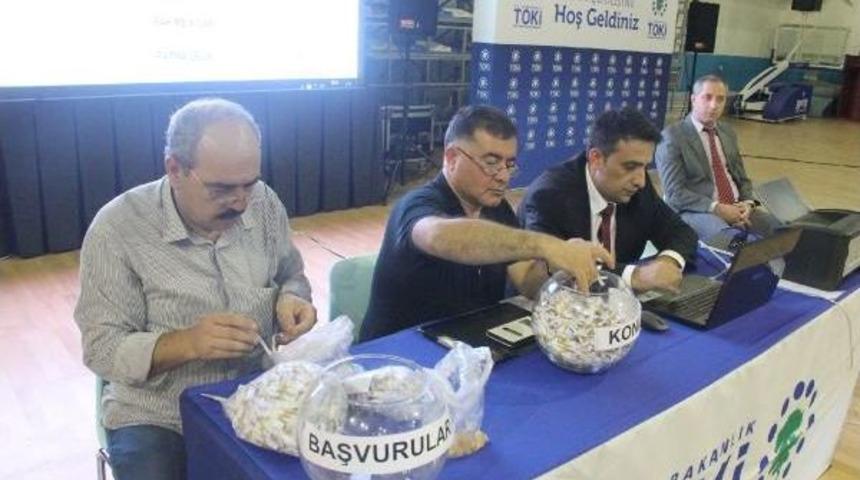 Şanlıurfa'da Toki Kura &Ccedil;ekilişi Yapıldı