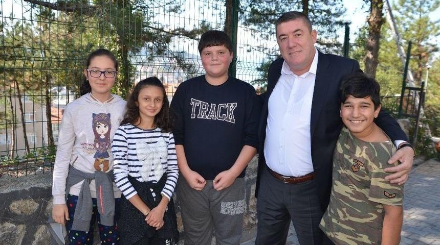 &Ccedil;ocuklardan Başkan Tekin&rsquo;e Sıcak İlgi