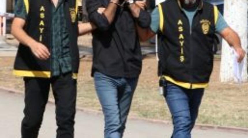 Cep Telefonu &Ccedil;aldı, 22 Hırsızlığı &Ccedil;ıktı