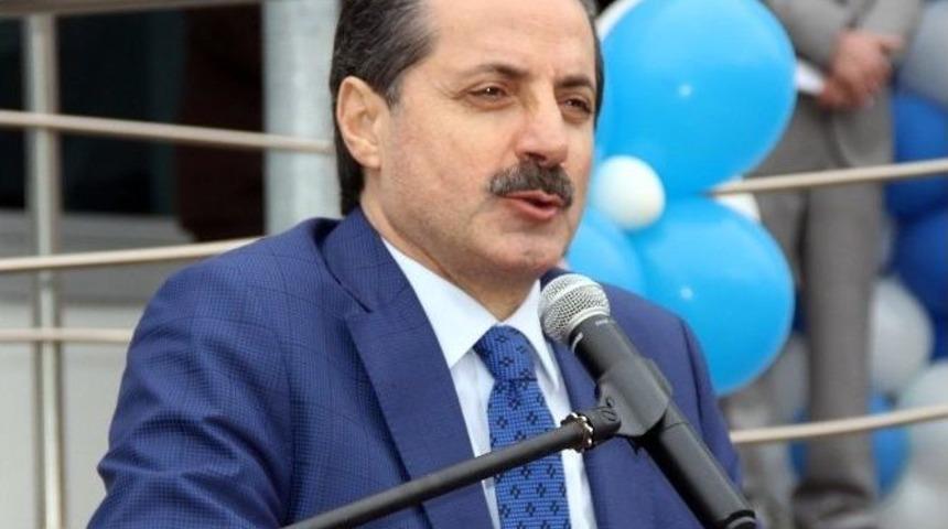 &Ccedil;alışma Ve Sosyal G&uuml;venlik Bakanı Faruk &Ccedil;elik: