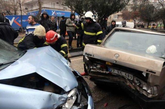 Gaziantep'te Zincirleme Kaza: 1 Yaralı