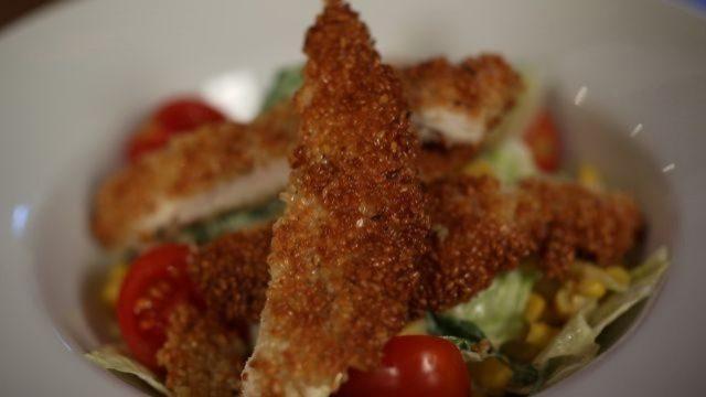 Susamlı tavuk salatası nasıl yapılır?