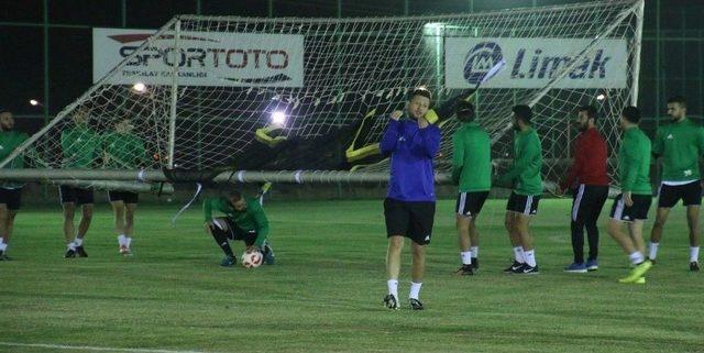 Şanlıurfaspor, Sakaryaspor Ma&ccedil;ının Hazırlıklarına Başladı 1