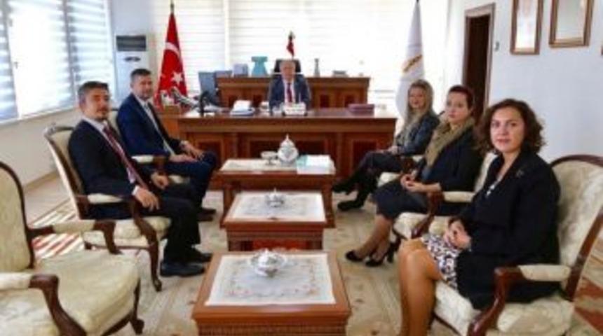 K&uuml;tahyalı Eczacılara Yeni Y&ouml;netim