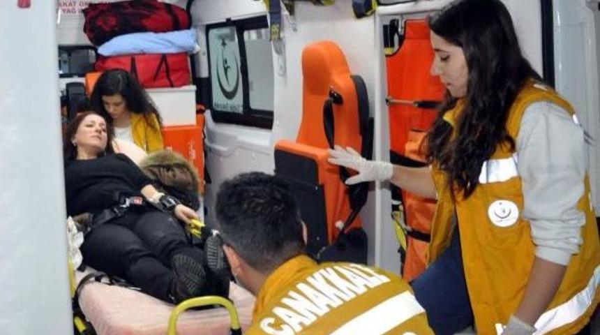 &Ccedil;anakkale'de Kuvvetli Lodos Deniz Ulaşımını Olumsuz Etkiledi (4)