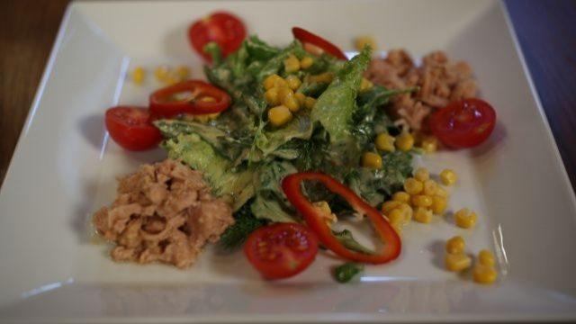 Hardal soslu fileto fit salata nasıl yapılır?