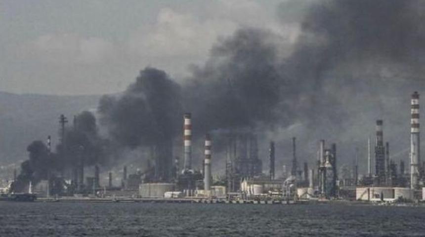 T&uuml;praş'ta Patlama 4 &Ouml;l&uuml;, 2 Yaralı (2)