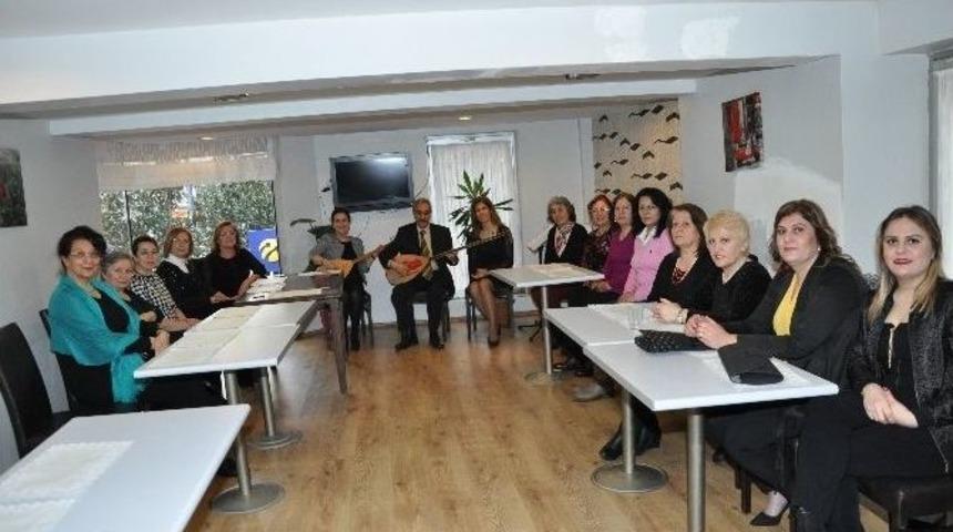 Karşılık Beklemeden Seven Tek Canlı Hayvandır